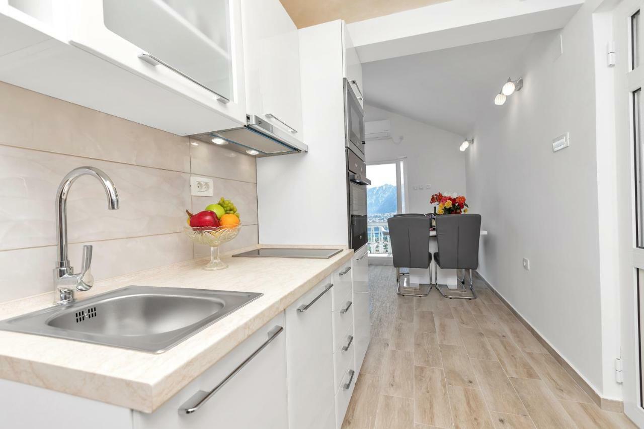Apartment Kalle Kotor Bagian luar foto